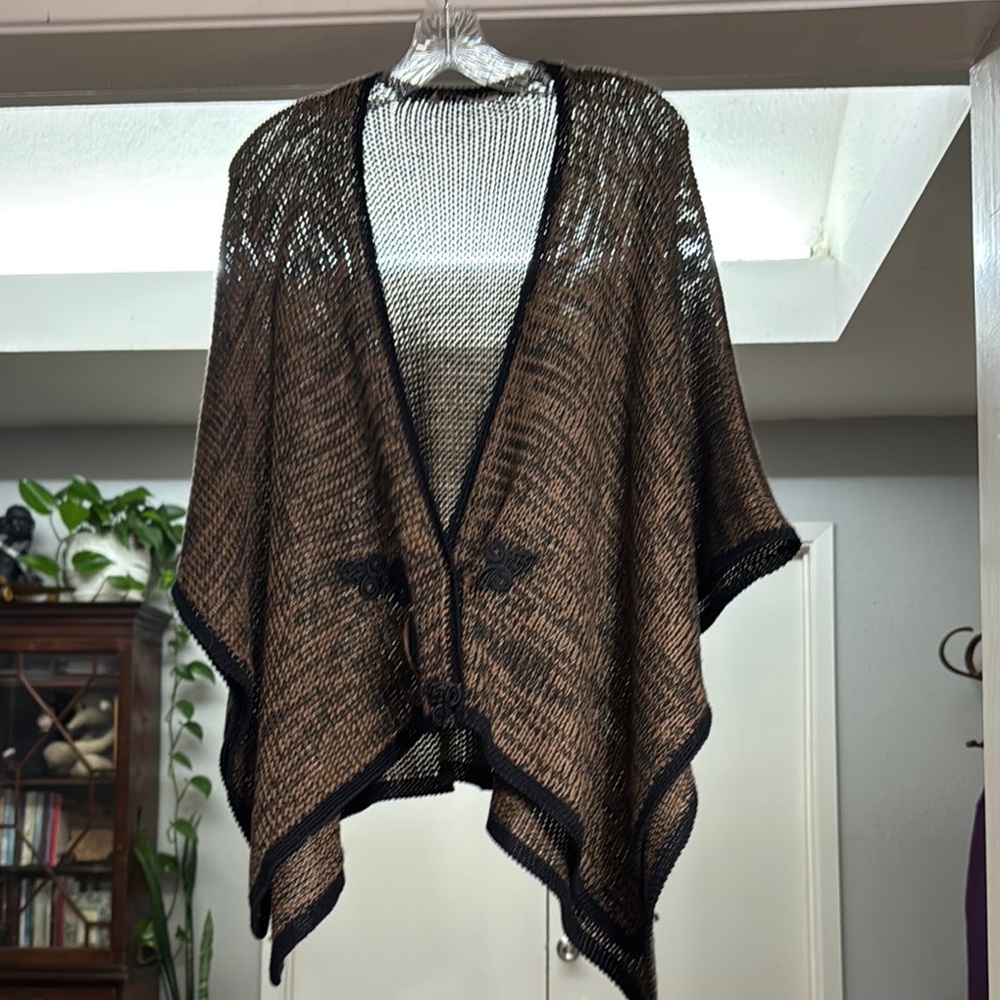 Soft Surroundings Black and Brown Shrug Poncho with Open Front Style